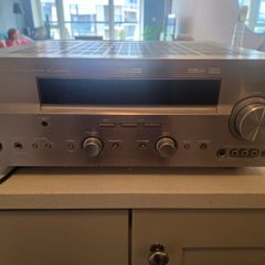 Yamaha DSP-AX750SE 7.1 AV Amplifier (Titanium/Silver)