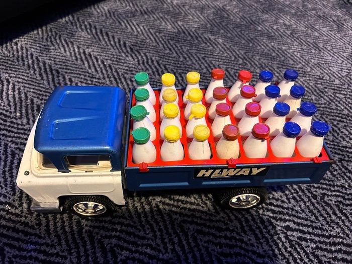 Vintage tri-ang milk truck