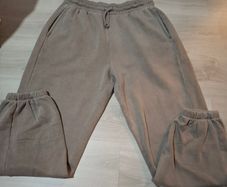 New tracksuit bottom size M