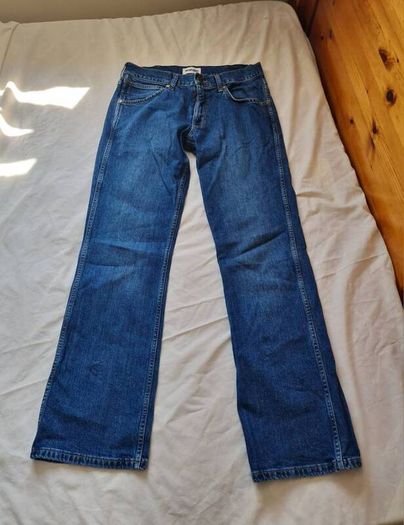wrangler jacksville Size 30/32 zip fly in excellent condition