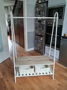 Clothes rail