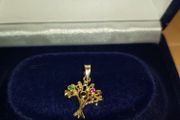 14 ct gold pendant