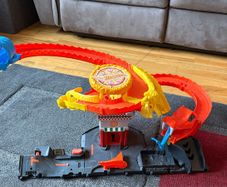 Hot wheels pizza