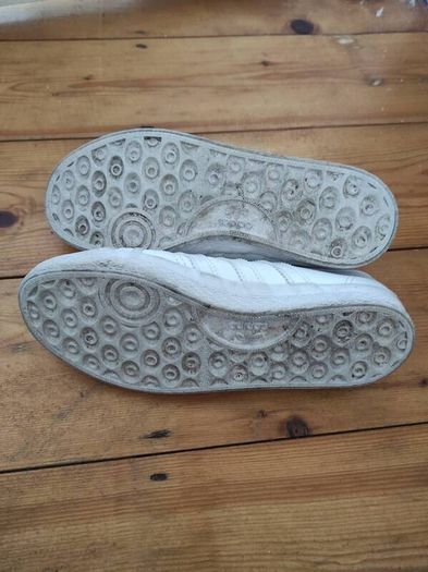 Adidas Honey Low white runners