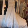 Stunning wedding dress Image 3