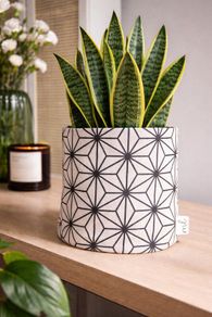 Geometric flower pot cover/ organiser