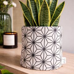 Geometric flower pot cover/ organiser