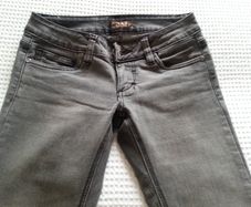 Grey Skinny Jeans - Size 8