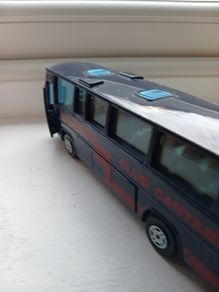 model bus