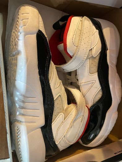 Nike Sky Jordan kids trainers runners size 2