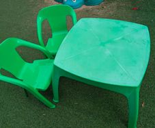 outdoor kids table and chairs