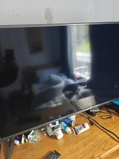 LG tv 43