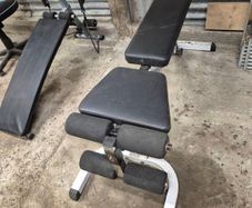 weight bench