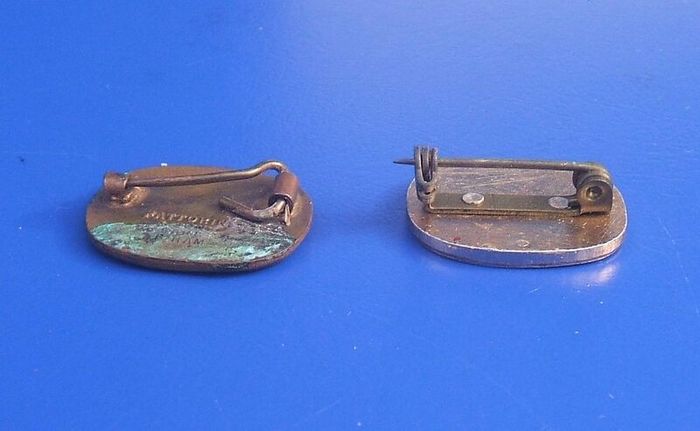 CORGI MODEL CLUB (diecast toy vehicles) - vintage membership badges (1960s & 1970s)