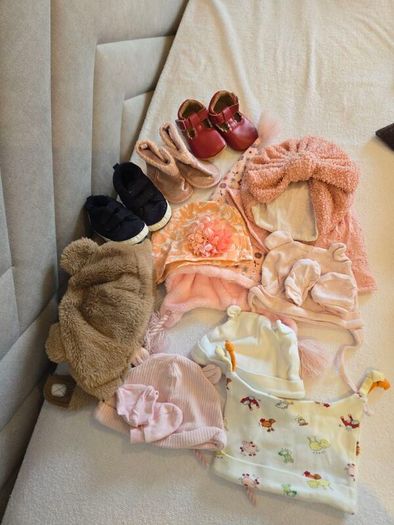 Baby girls clothes 0-6months