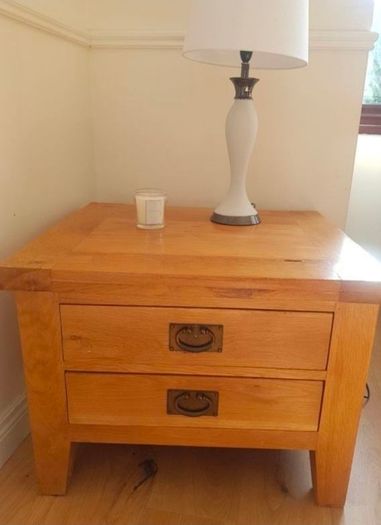 Oak display unit