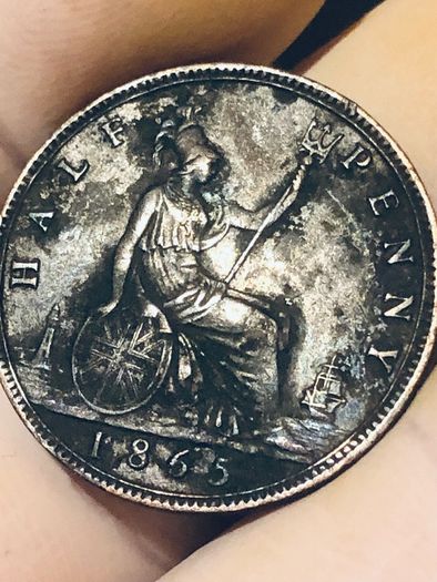 Half Penny 1865 Queen Victoria Nice grade
