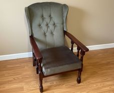 High-Back Tufted Armchair | Excellent Condition