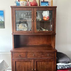 Display cabinet with drawers