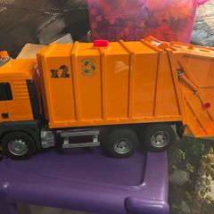 Bruder recycling truck