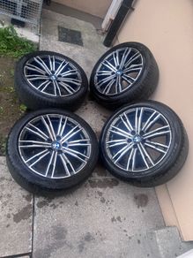bmw g20 genuine alloys comes with tyres