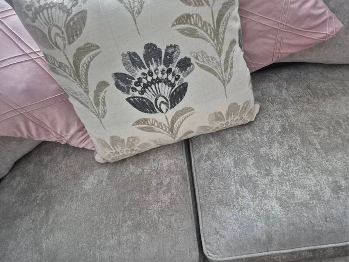 Luxury 3&2 ,Dublin delivery included