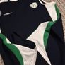 Republic of Ireland sleeveless Umbro training jersey top shirt football Image 6