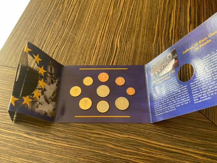 2007 Proof set, Mint set and two euro card