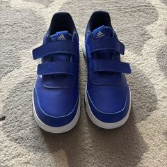 Boys casual runners