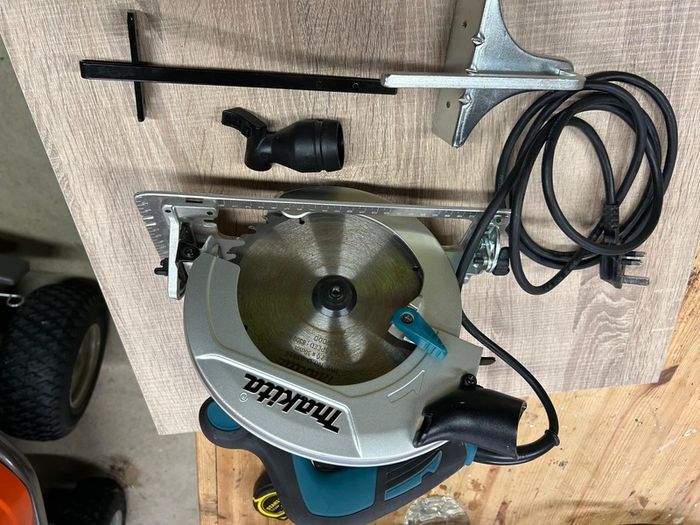 Makita skill saw