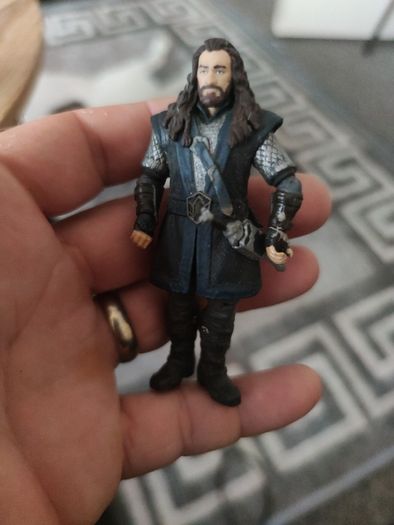 THORIN OAKENSHIELD Figure The Hobbit An Unexpected Journey