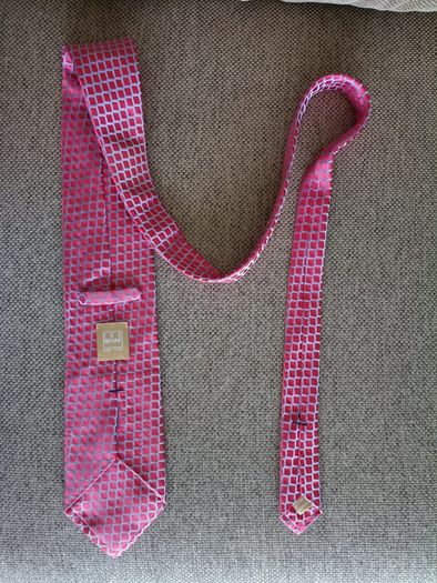 Ike Behar handmade silk designer tie made in the USA and in very good condition with no issues FREE STANDARD POSTAGE INCLUDED