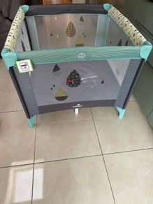 Babylo safari playpen/travel cot
