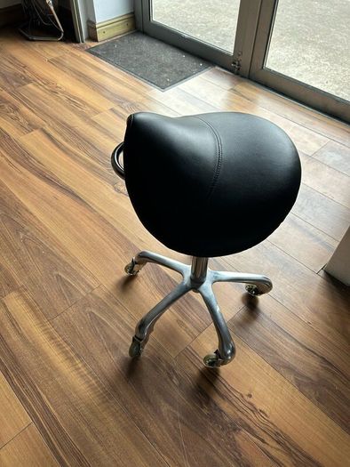 Hair salon furniture need to sell asap