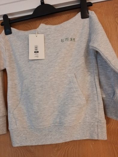 Leigh Tucker Grey Adam Hoodie.  Age 5-6 years.   B.N.W.T.