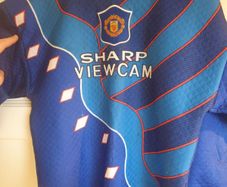 Vintage Manchester United 1995-1997 Large Boys Gk Goalkeeper Umbro Shirt