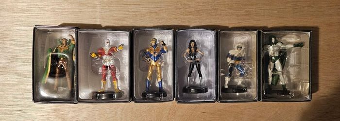 Lot Of (11) DC Lead Figurines As New Never Removed From Their Boxes 2 Of Them Are Specials (Price Below  Or Nearest Offer)