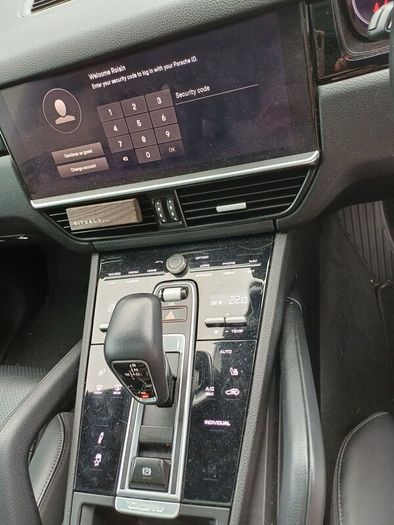 Porsche Cayenne 2023