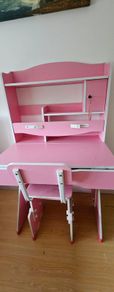 pink kids study desk and chair