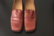 Women's real leather white Tamaris EUR39 and brown leather flat shoes loafers moccasins size EUR40