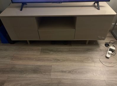 Tv unit