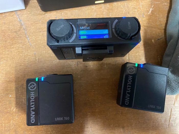 Hollyland Lark 150 Duo wireless Microphone