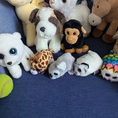 Collection of cute soft toys! All great condition.