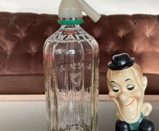 Rare Vintage Thwaites Soda Water Mineral Waters Distributors Ltd Dublin Syphon Bottle