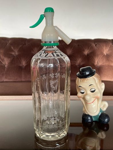 Rare Vintage Thwaites Soda Water Mineral Waters Distributors Ltd Dublin Syphon Bottle