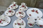 Vintage Royal Standard Red Velvet Pattern Teaset