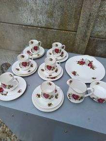 Vintage Royal Standard Red Velvet Pattern Teaset