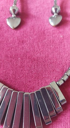 Hemetite Necklace & Earrings - reduced