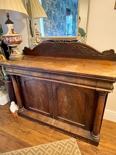 Antique Mahogany Veneer Sideboard / Chiffonier