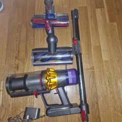 Dyson V15 Absolute